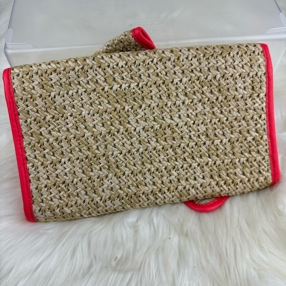 NWT KATE SPADE NEW YORK LEATHER TRIMMED RAFFA STRAW— WOVEN BOW CLUTCH - Picture 2 of 13